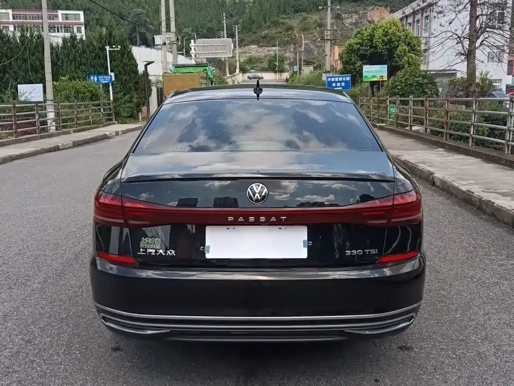 Volkswagen Passat 2022 из CN, фото 4