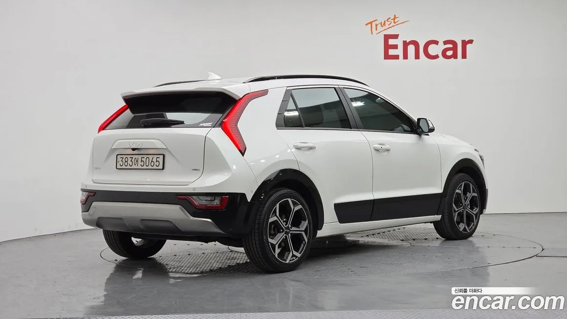 Kia Niro 2022 из KR, фото 2