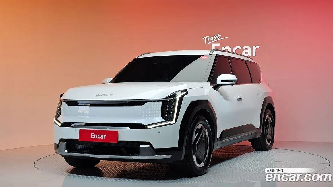 Kia EV9 2024 из KR, фото 1