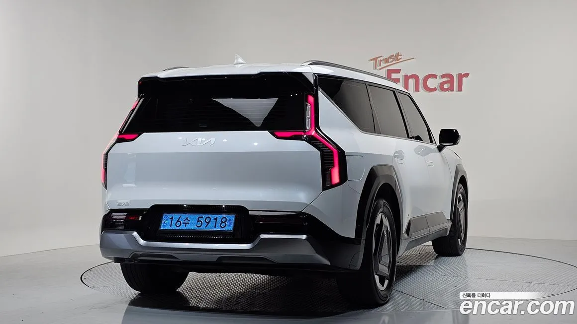 Kia EV9 2024 из KR, фото 2