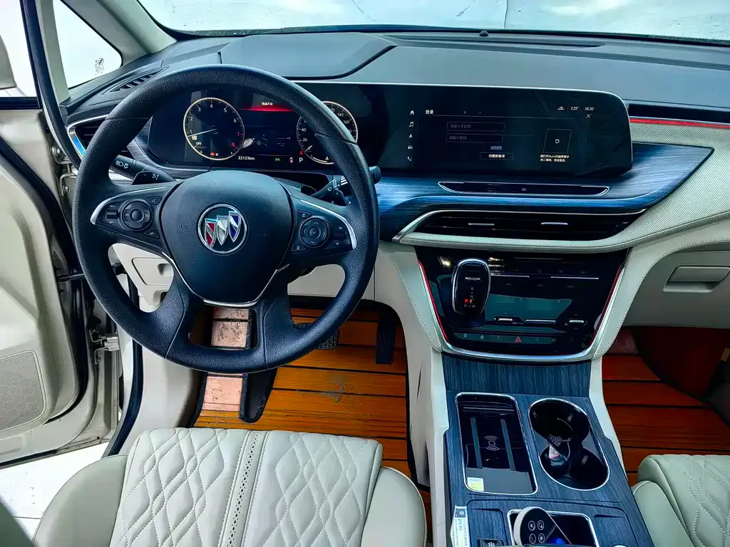 Buick GL8 2022 из CN, фото 3