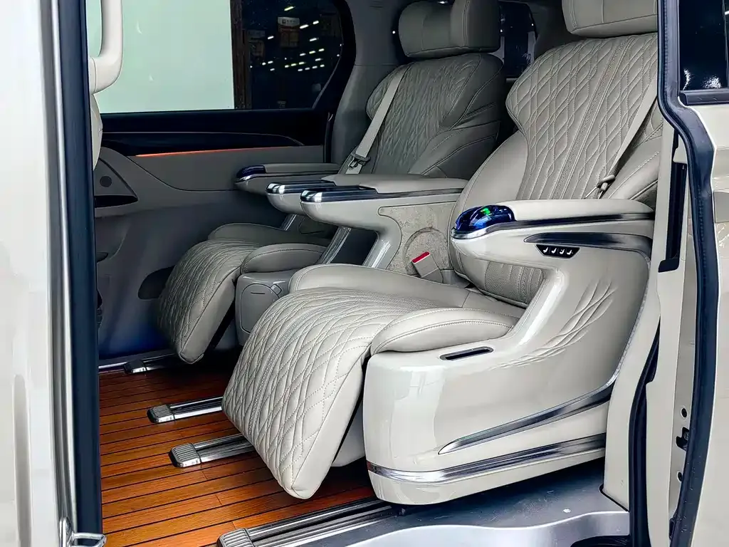 Buick GL8 2022 из CN, фото 8