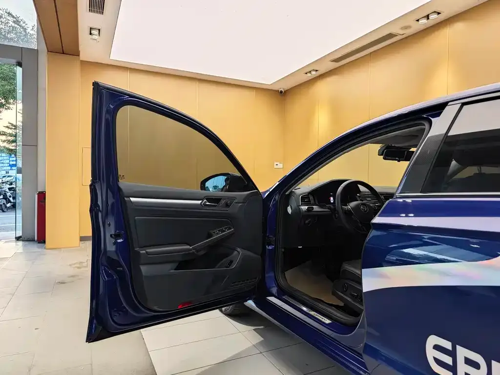 Volkswagen Lamando 2021 из CN, фото 7