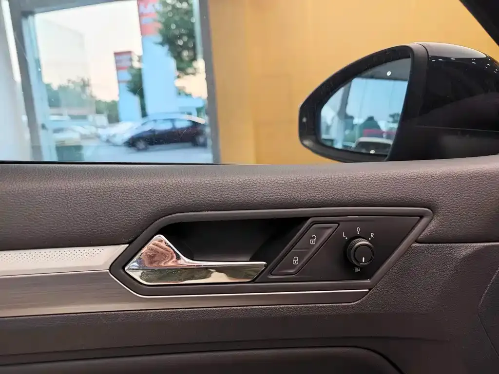 Volkswagen Lamando 2021 из CN, фото 8