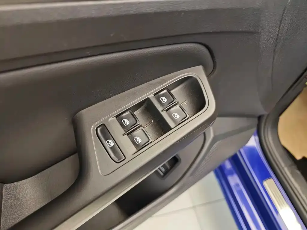 Volkswagen Lamando 2021 из CN, фото 9