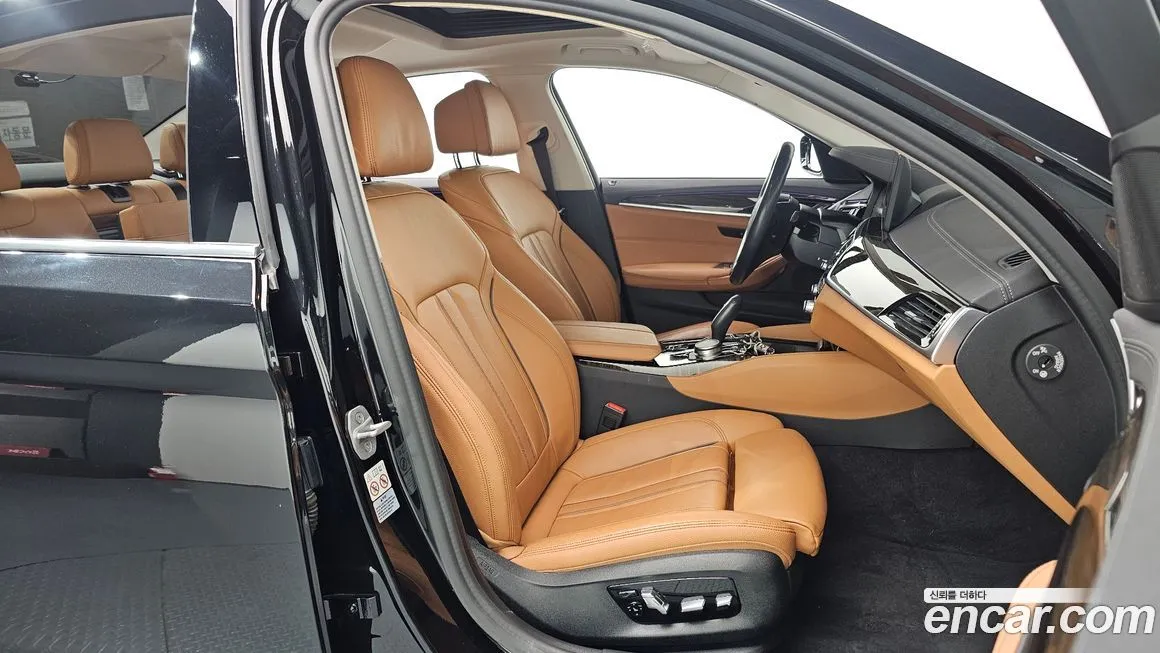 BMW 5-Series 2021 из KR, фото 10