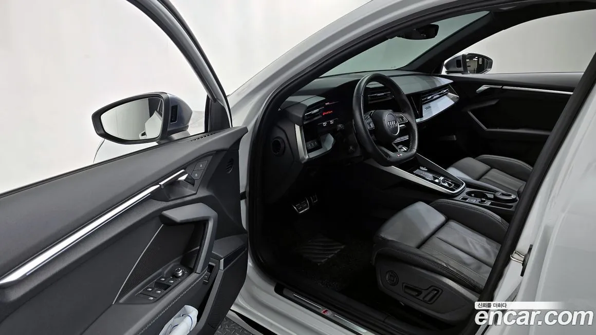 Audi S3 2023 из KR, фото 10