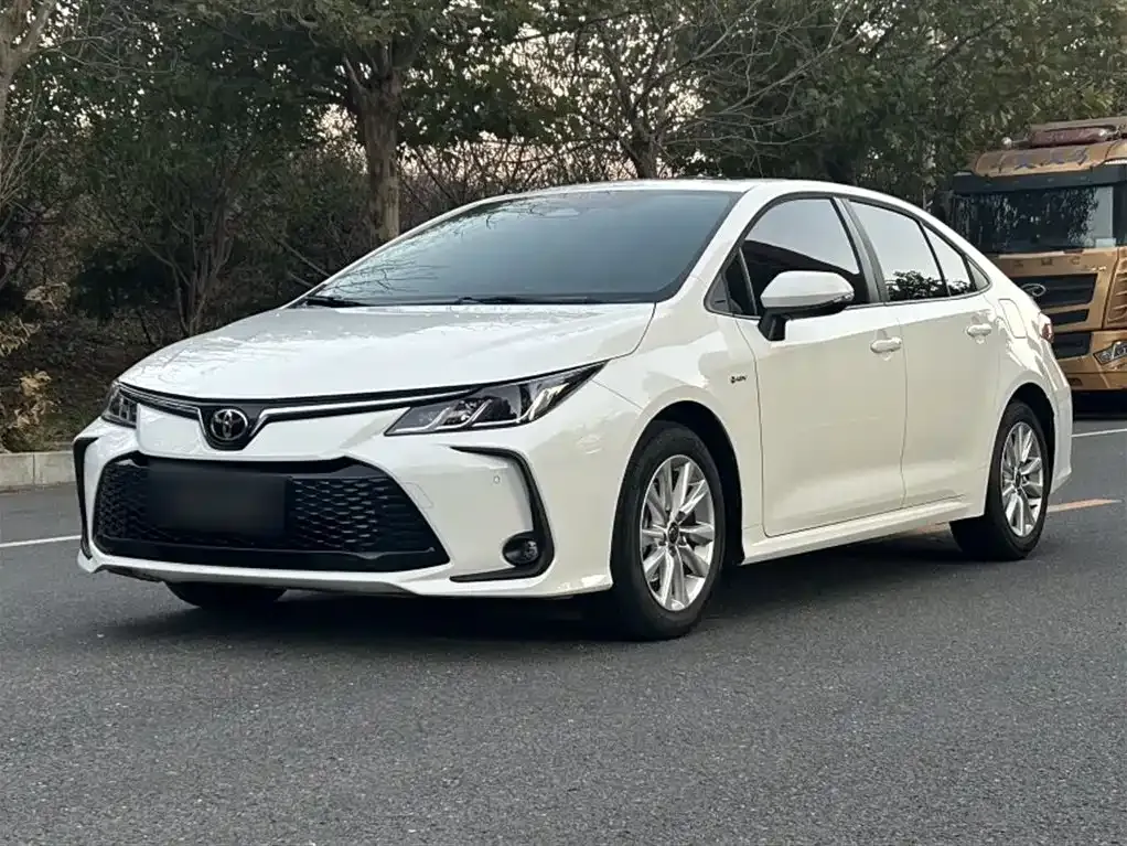 Toyota Corolla 2025 из CN, фото 1