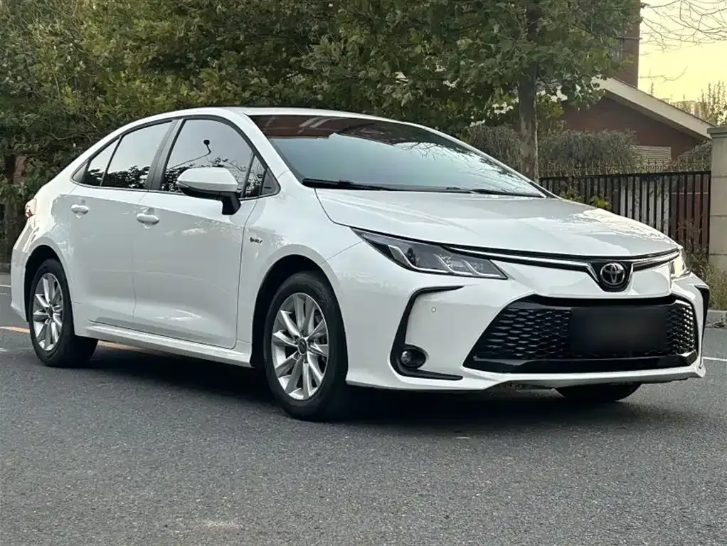 Toyota Corolla 2025 из CN, фото 3