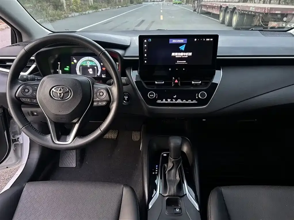 Toyota Corolla 2025 из CN, фото 8