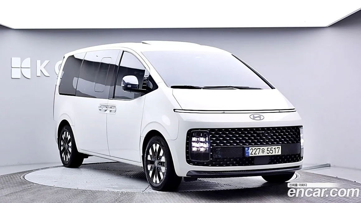 Hyundai Staria — фото 2