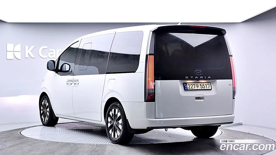 Hyundai Staria — фото 3