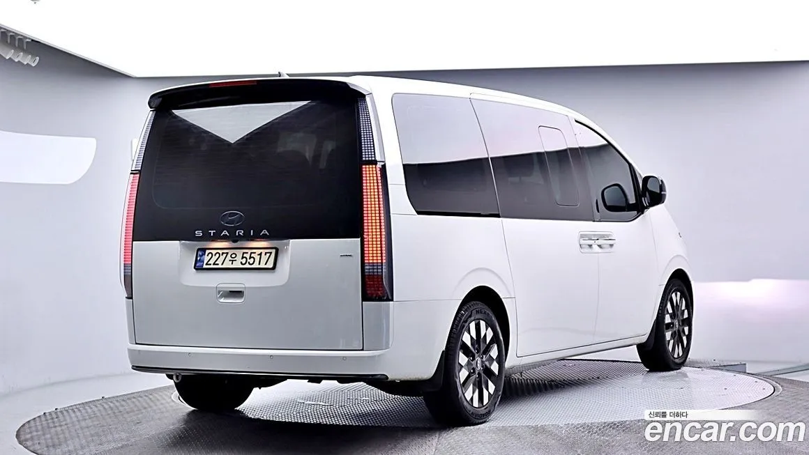 Hyundai Staria — фото 4