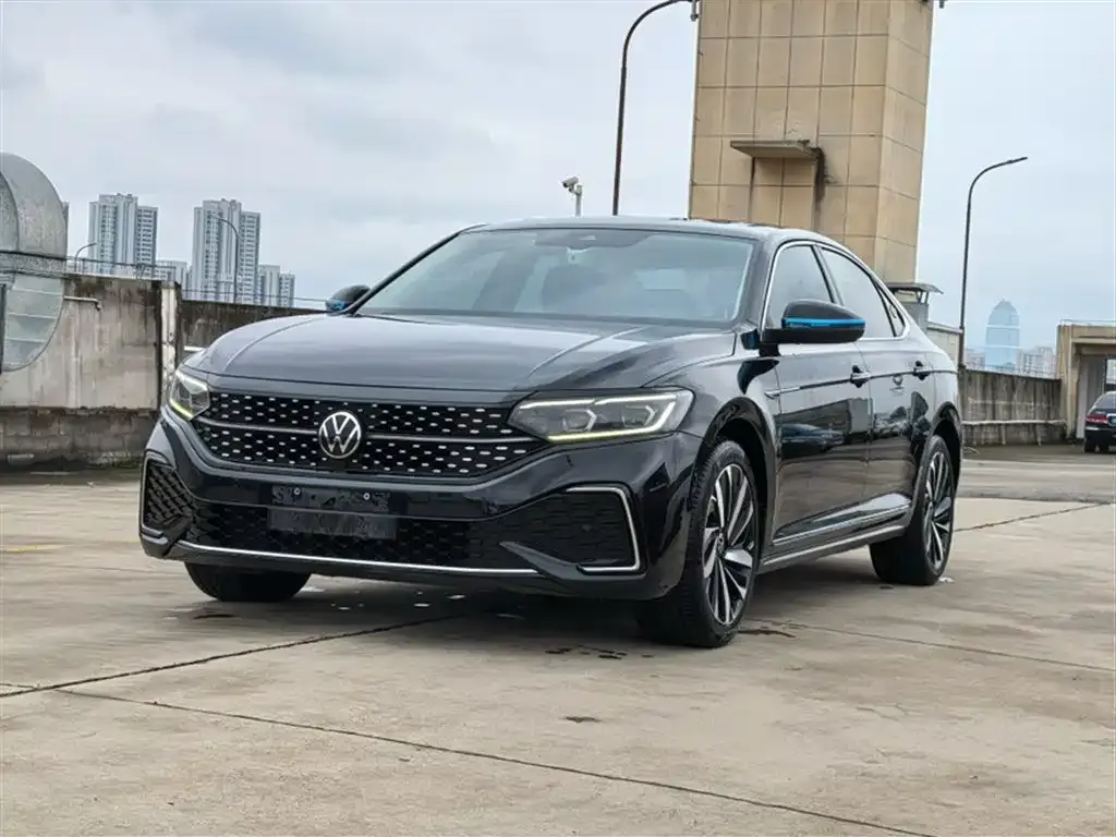 Volkswagen Passat 2022 из CN, фото 2