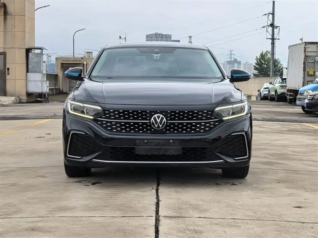 Volkswagen Passat 2022 из CN, фото 3