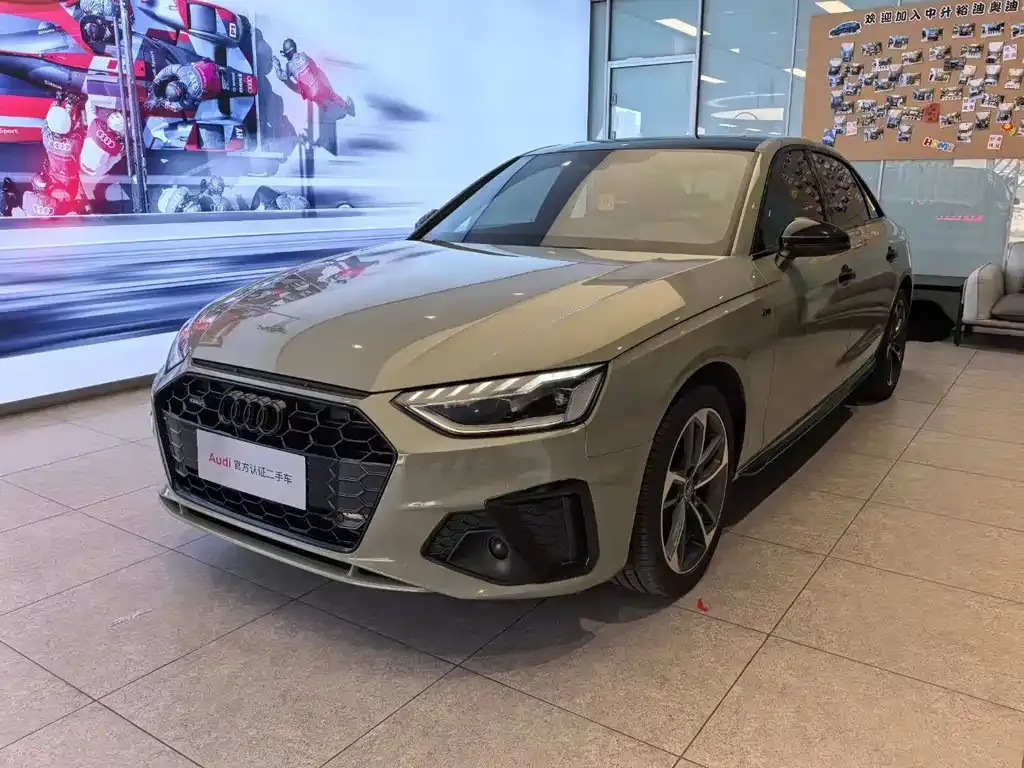 Audi A4L 2023 из CN, фото 1