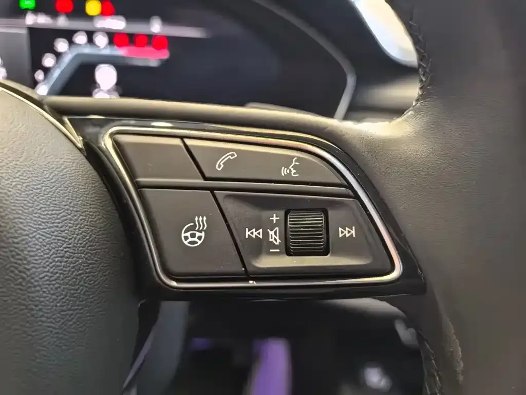 Audi A4L 2023 из CN, фото 5