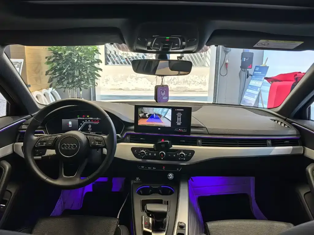 Audi A4L 2023 из CN, фото 7