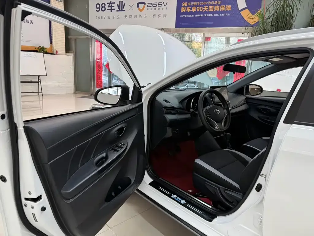 Toyota Yaris L 2022 из CN, фото 8