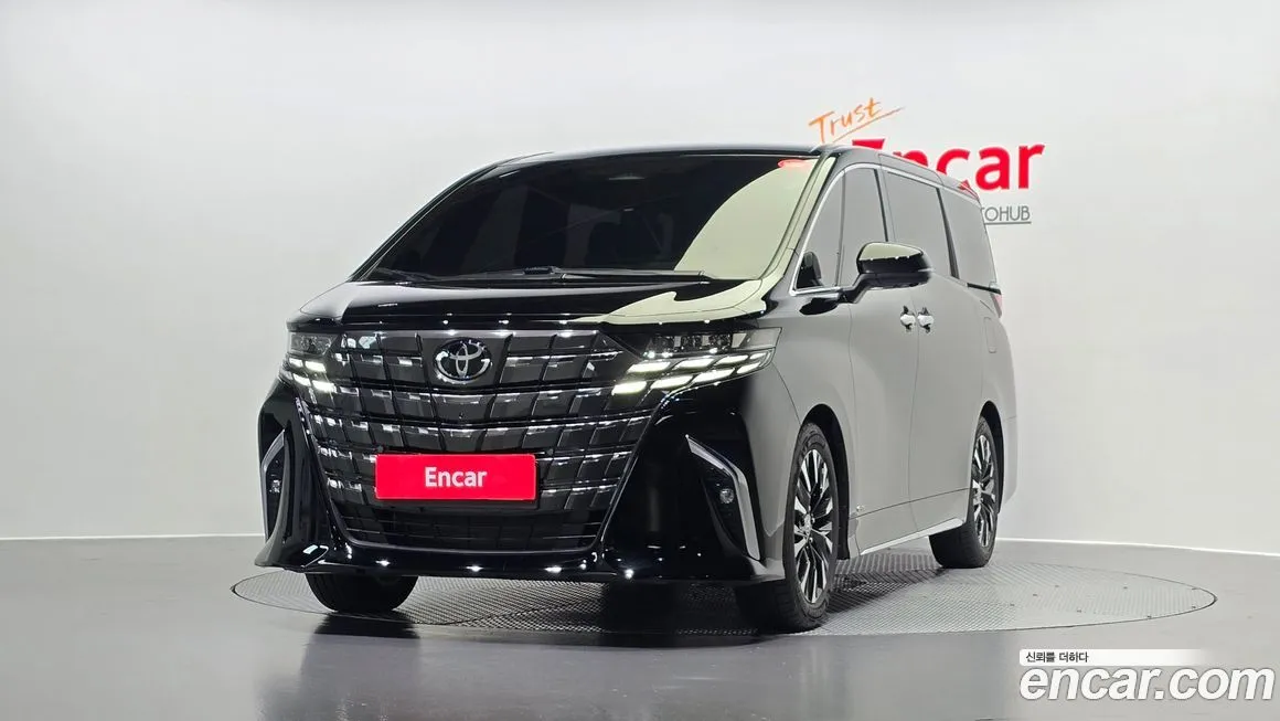 Toyota Alphard — фото 3