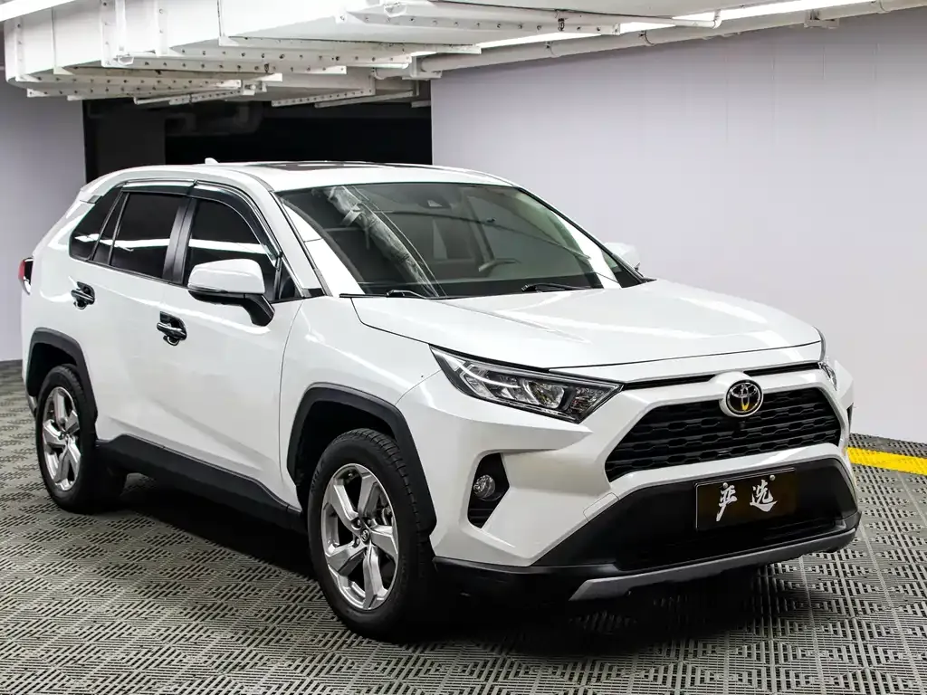 Toyota RAV4 2022 из CN, фото 3