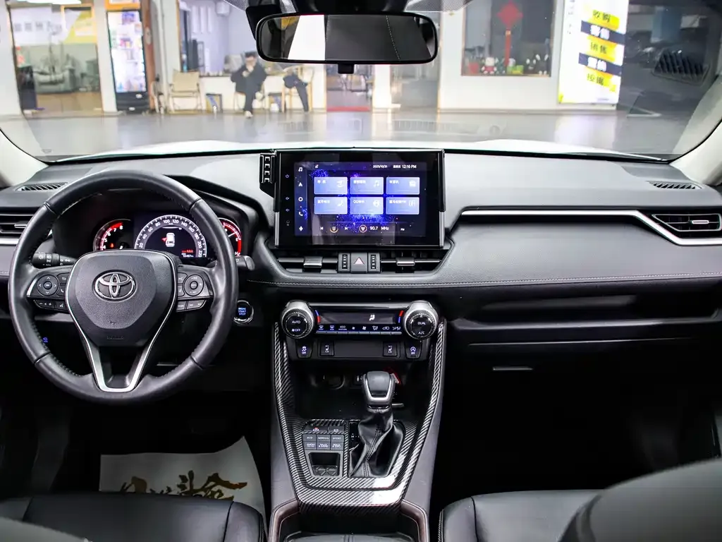 Toyota RAV4 2022 из CN, фото 4