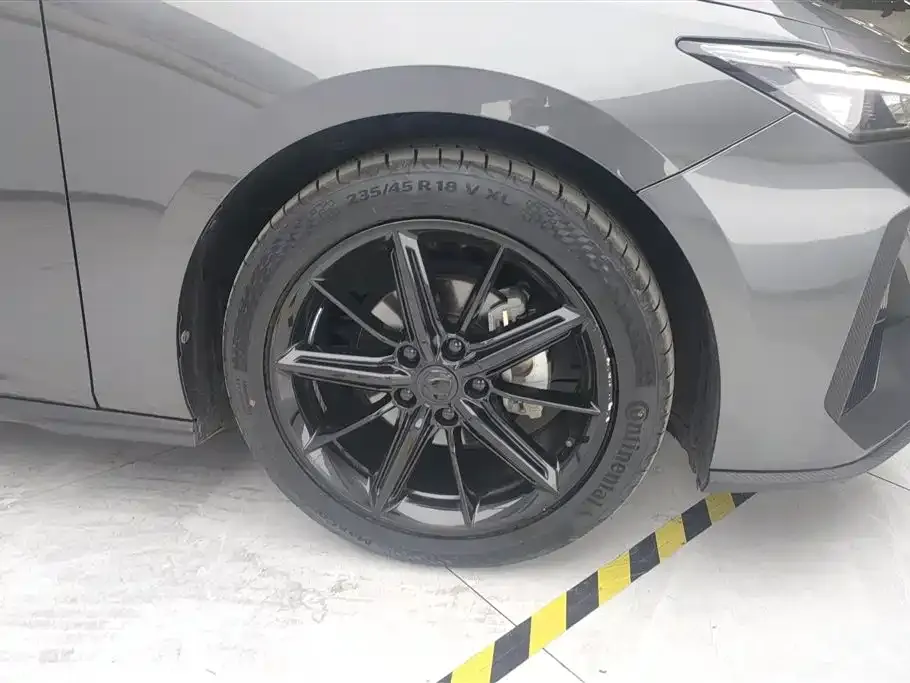 Changan UNI-V 2023 из CN, фото 6