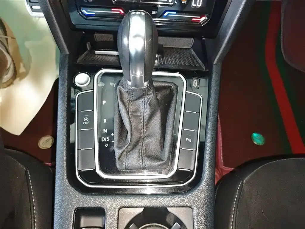 Volkswagen CC 2022 из CN, фото 7