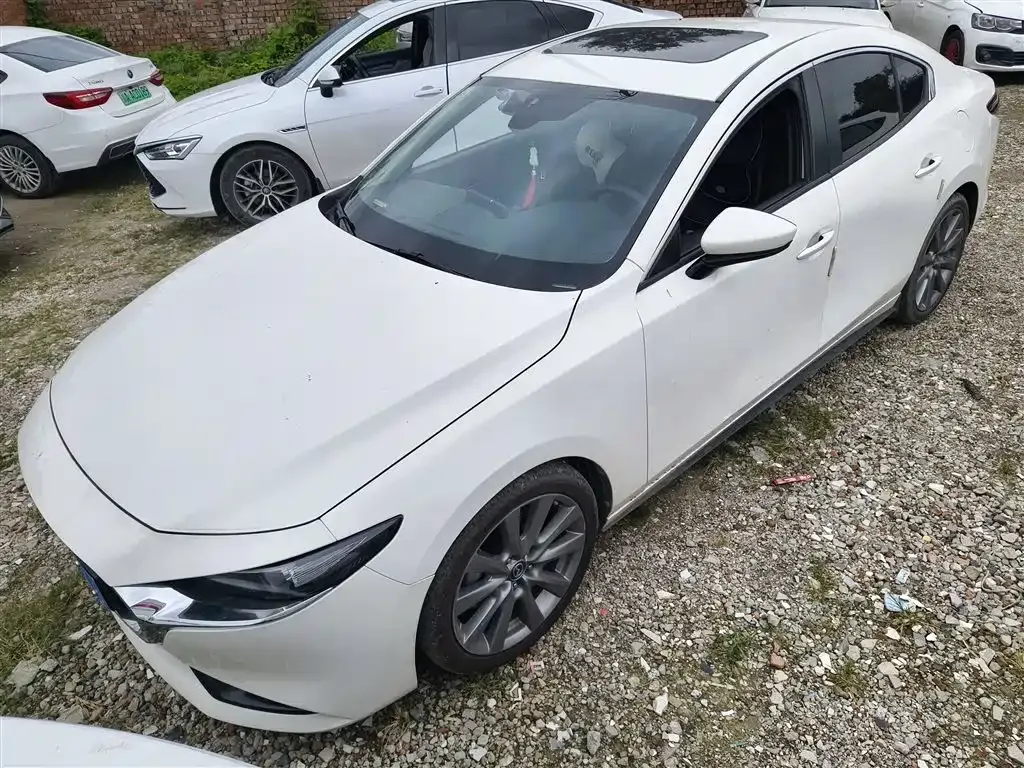 Mazda 3 Axela 2021 из CN, фото 2