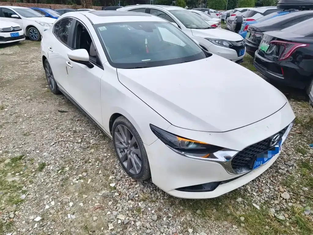 Mazda 3 Axela 2021 из CN, фото 4