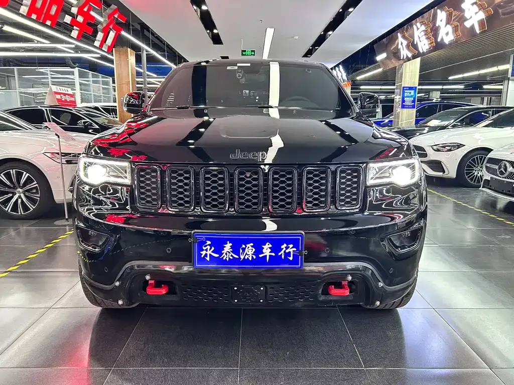 Jeep Grand Cherokee (Import) — фото 2