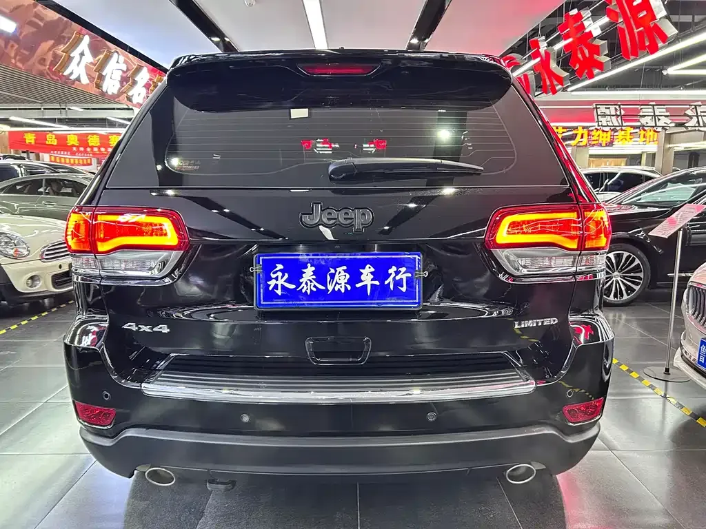 Jeep Grand Cherokee (Import) — фото 4