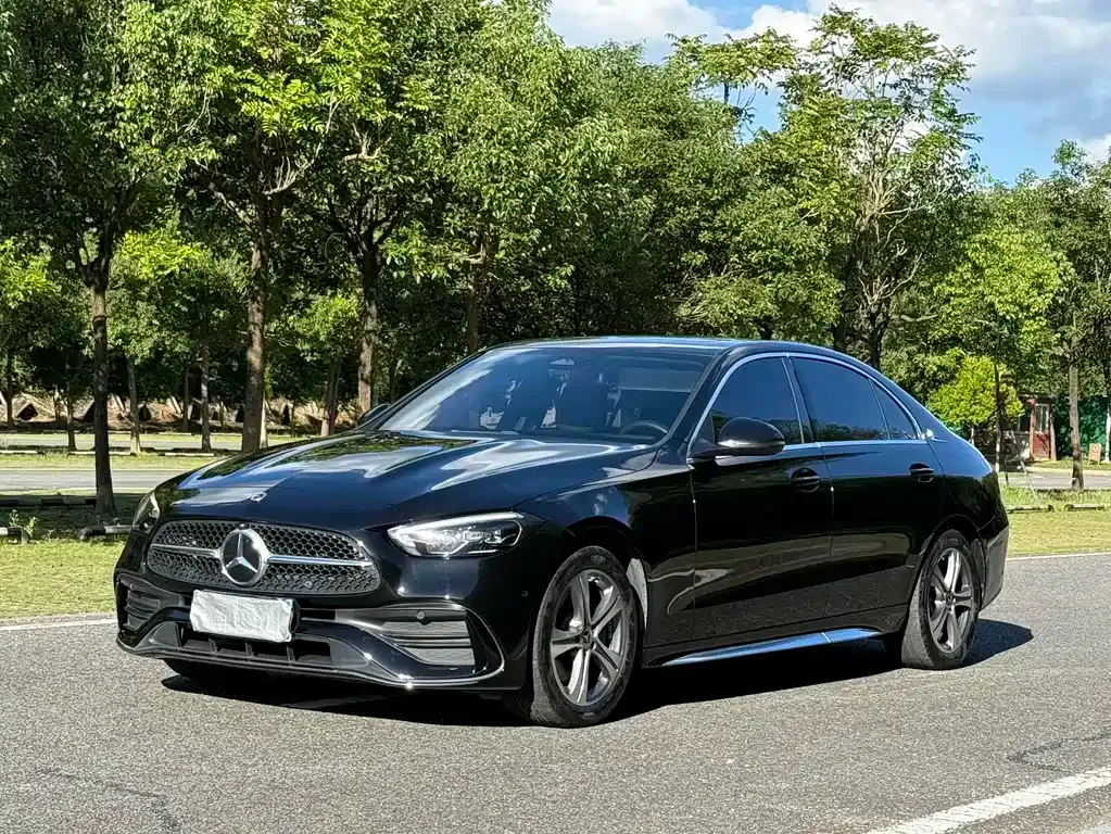 Mercedes-Benz C-Class — фото 1