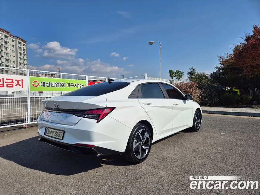 Hyundai AVANTE 2023 из KR, фото 2