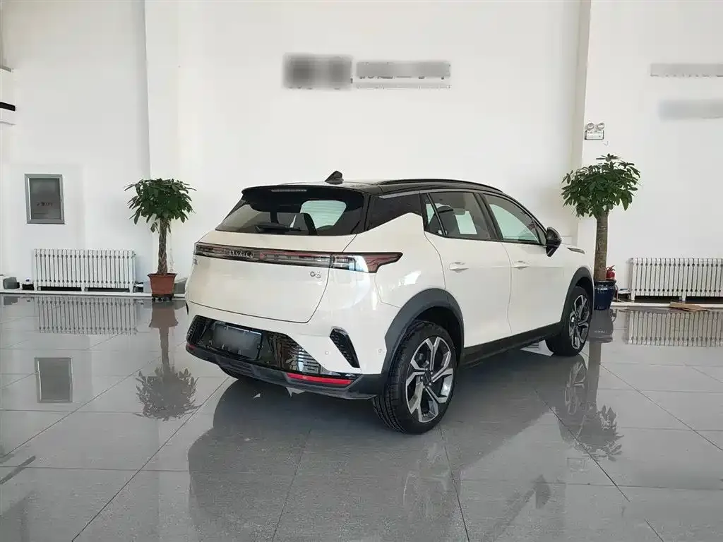 Lynk & Co 06 2024 из CN, фото 7