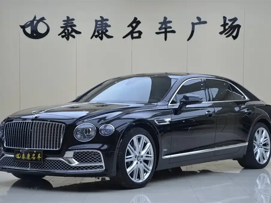 Bentley Flying Spur — фото 1
