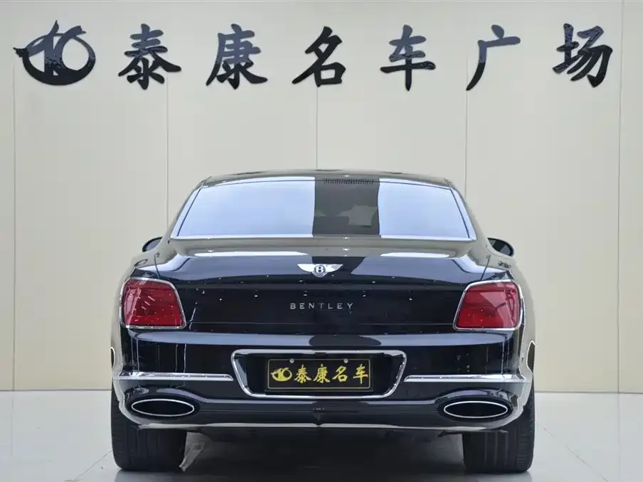 Bentley Flying Spur — фото 3