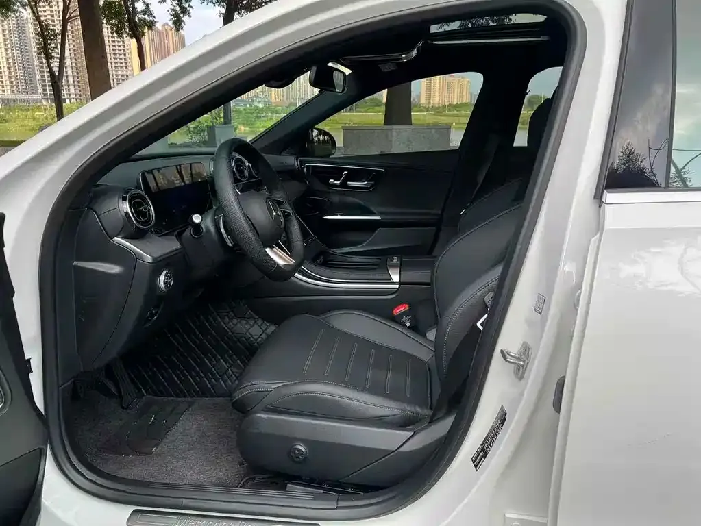 Mercedes-Benz C-Class 2024 из CN, фото 2