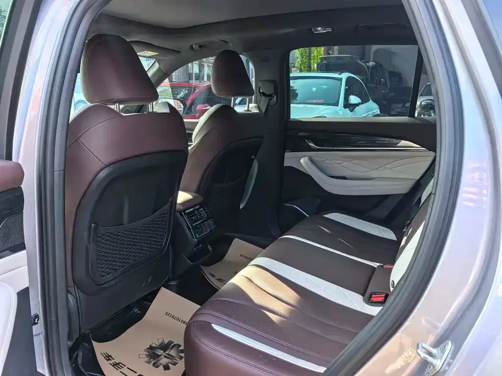 Geely Xingyue L 2023 из CN, фото 7