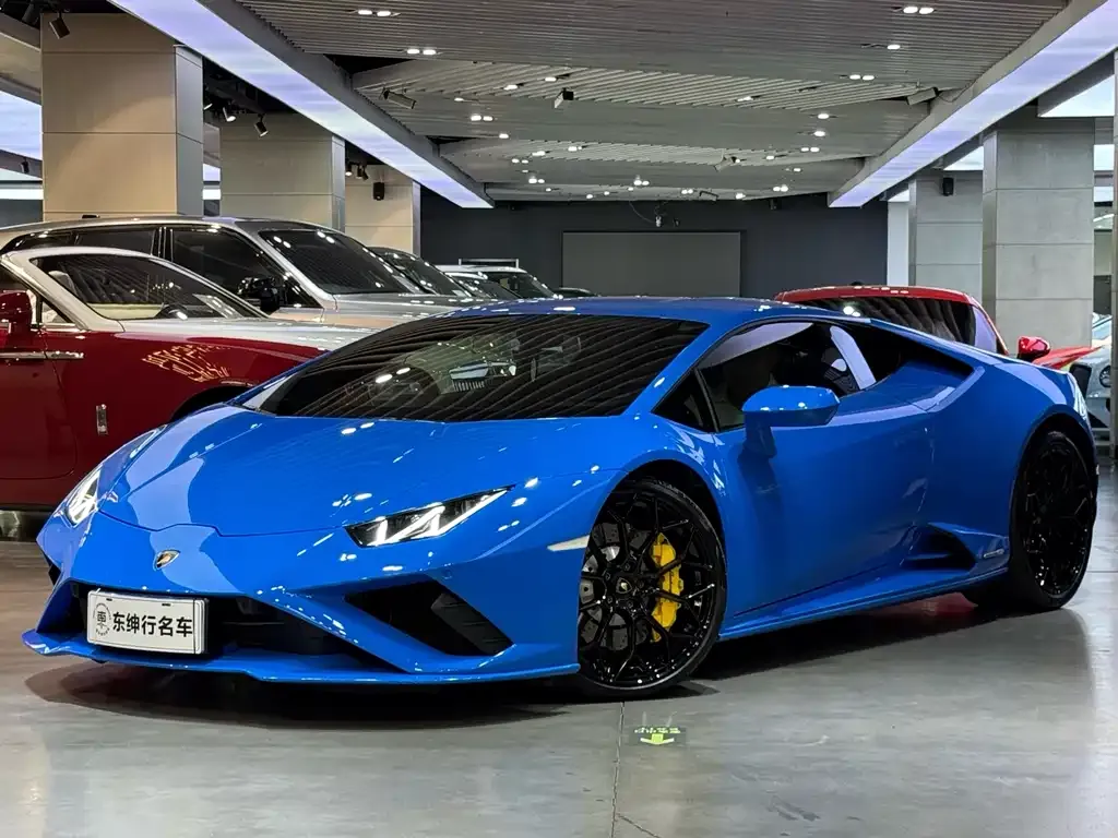 Lamborghini Huracan — фото 1