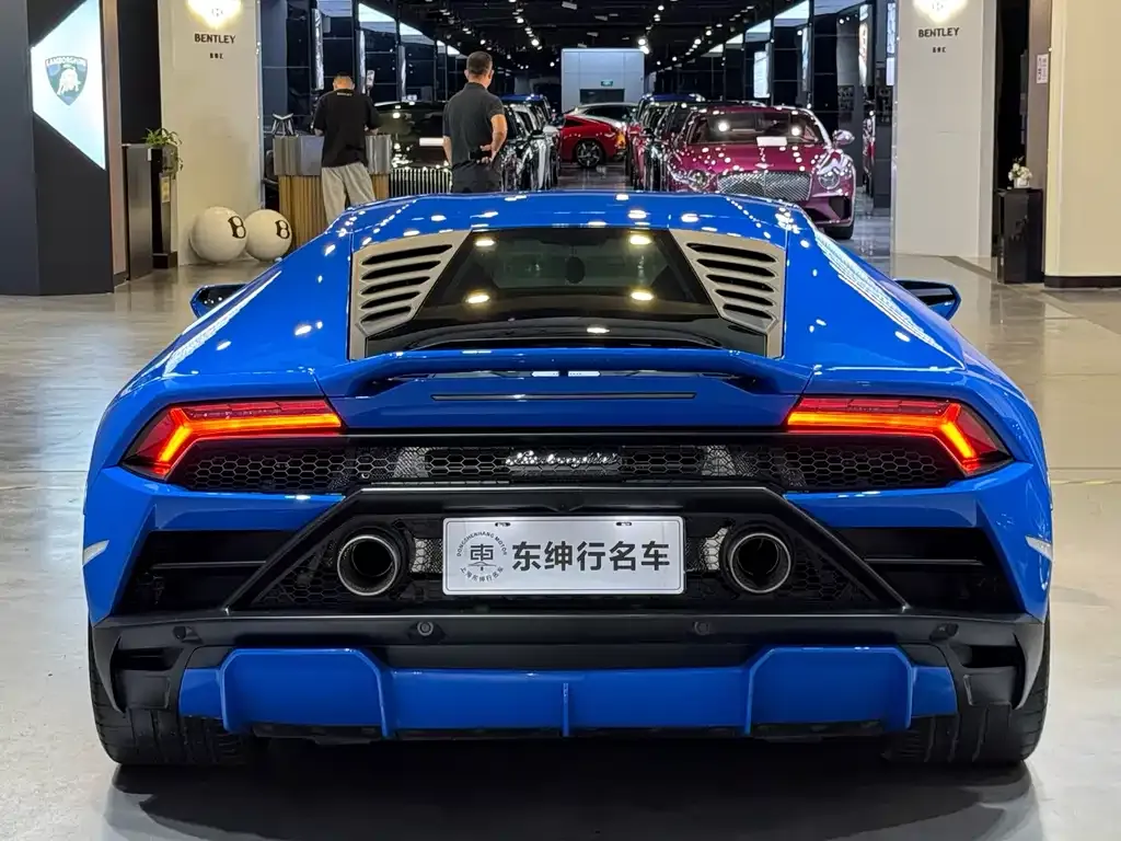 Lamborghini Huracan — фото 5