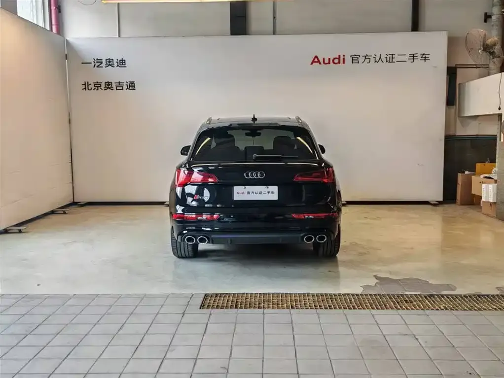 Audi SQ5 2023 из CN, фото 2