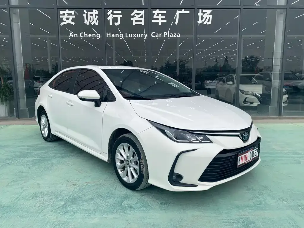 Toyota Corolla — фото 3