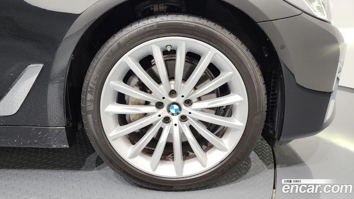 BMW 5-Series 2023 из KR, фото 5