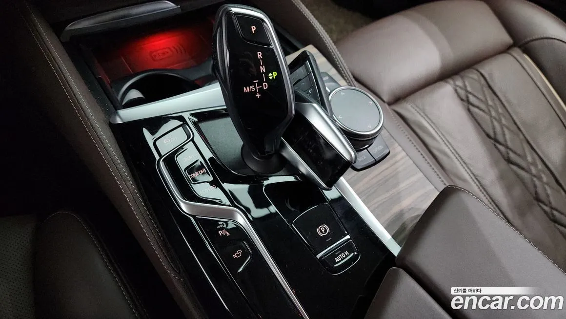 BMW 5-Series 2023 из KR, фото 9