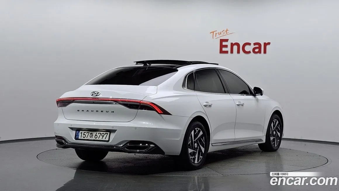 Hyundai Grandeur 2022 из KR, фото 2
