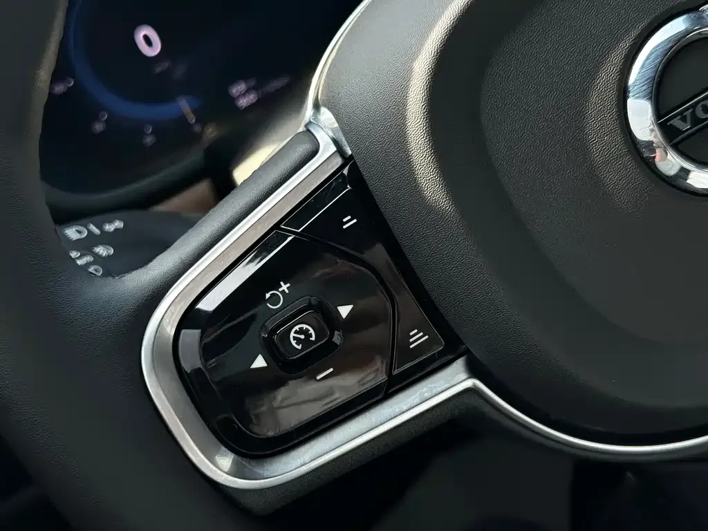 Volvo S90 — фото 10