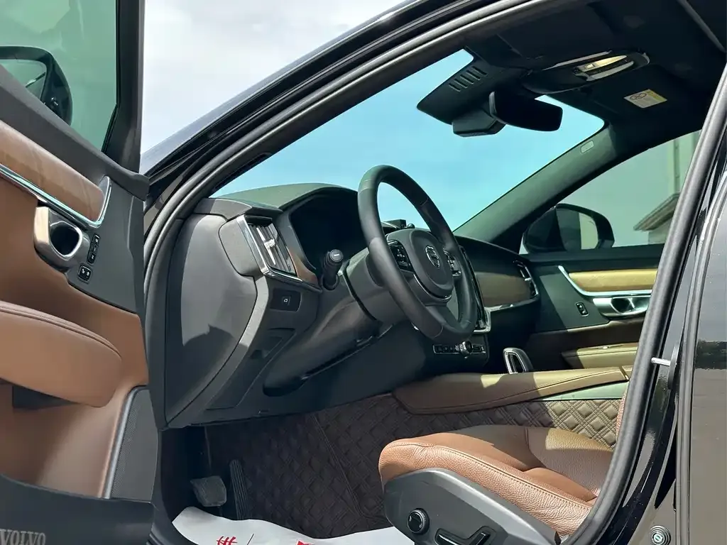 Volvo S90 — фото 8
