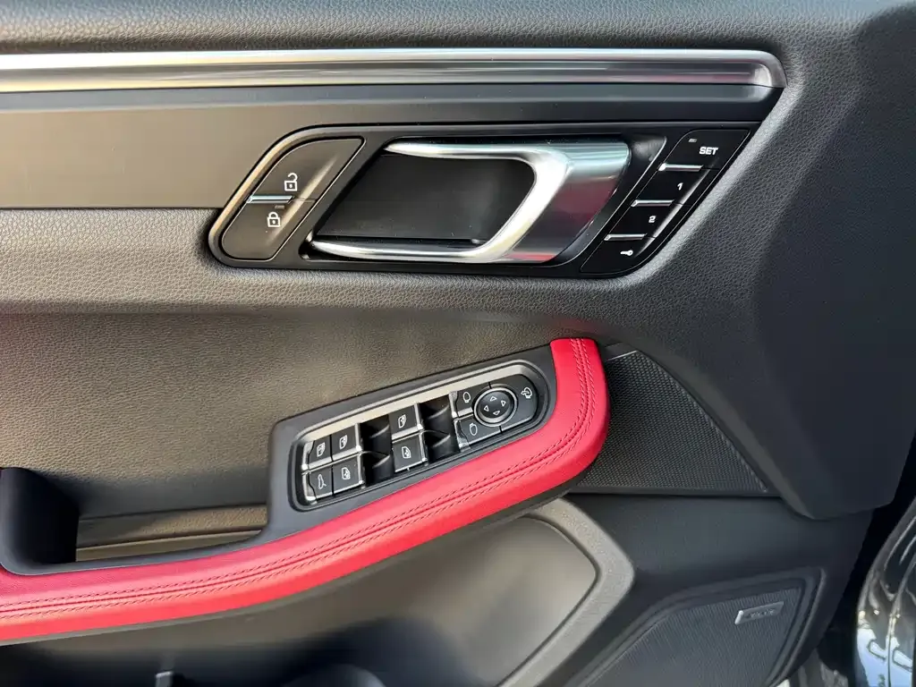Porsche Macan 2022 из CN, фото 8