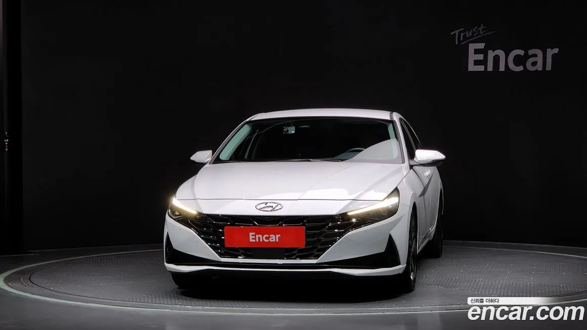 Hyundai AVANTE — фото 3